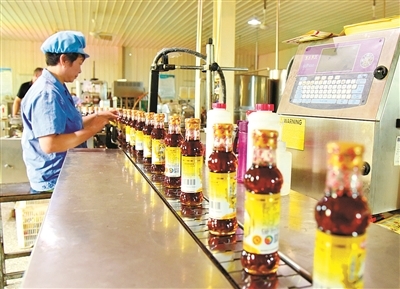 圖說(shuō)新聞 食品生產(chǎn)經(jīng)營(yíng)——守護(hù)舌尖上的安全與品質(zhì)